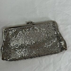 Vintage Silver Mesh Metal Snap Clutch
